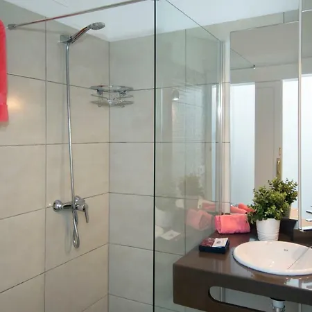 Apartman Famara. Marea